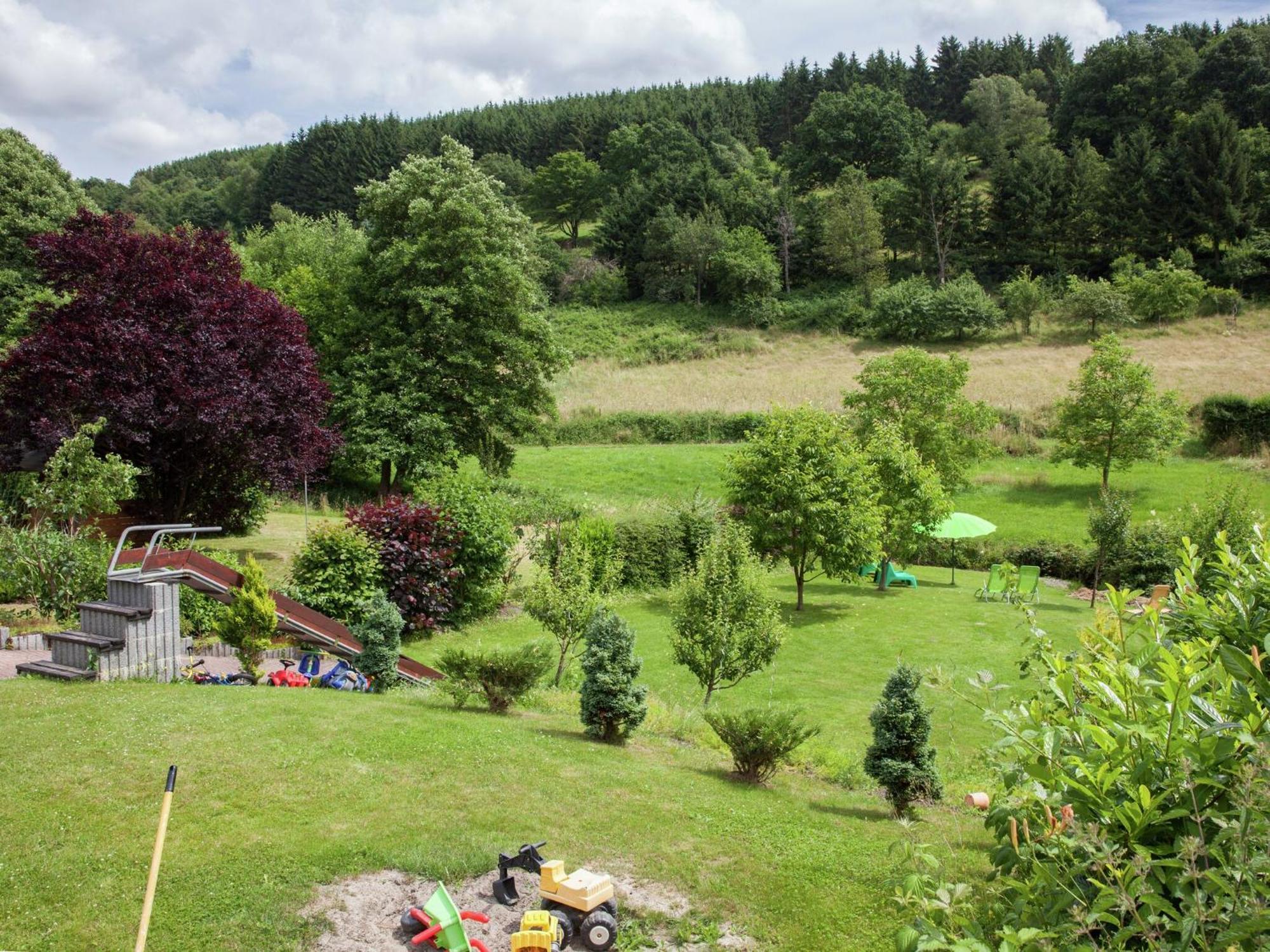 A Modern Apartment In The Hunsr Ck Region S Romantic Drohn Valley Merschbach Exteriör bild