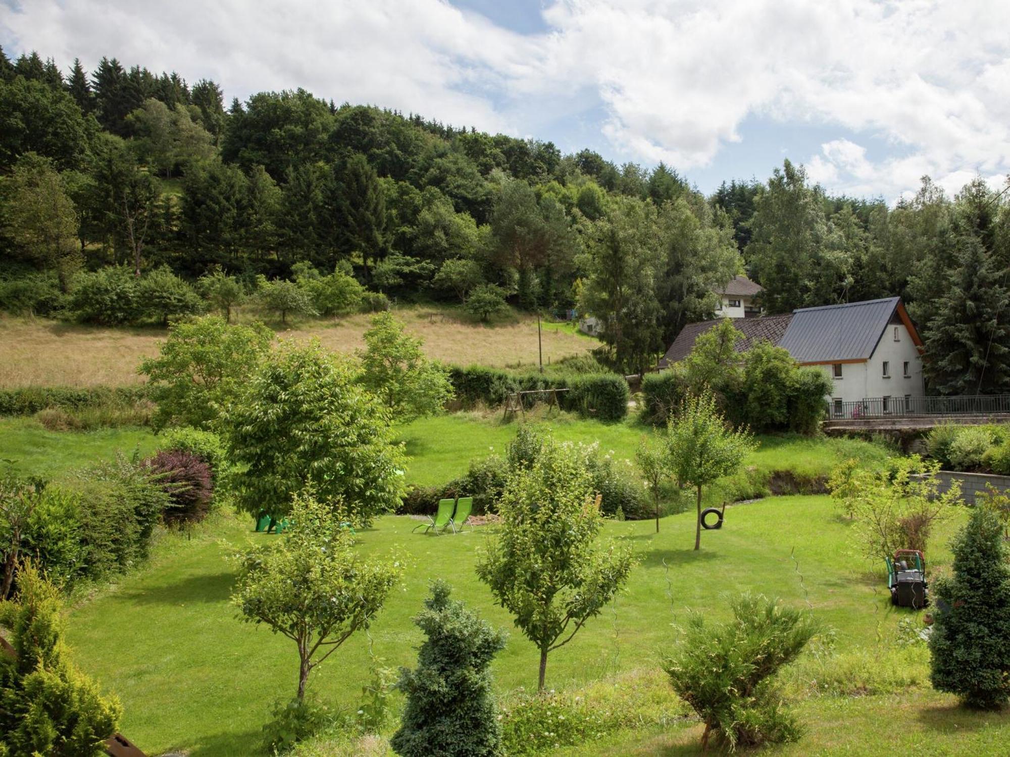 A Modern Apartment In The Hunsr Ck Region S Romantic Drohn Valley Merschbach Exteriör bild
