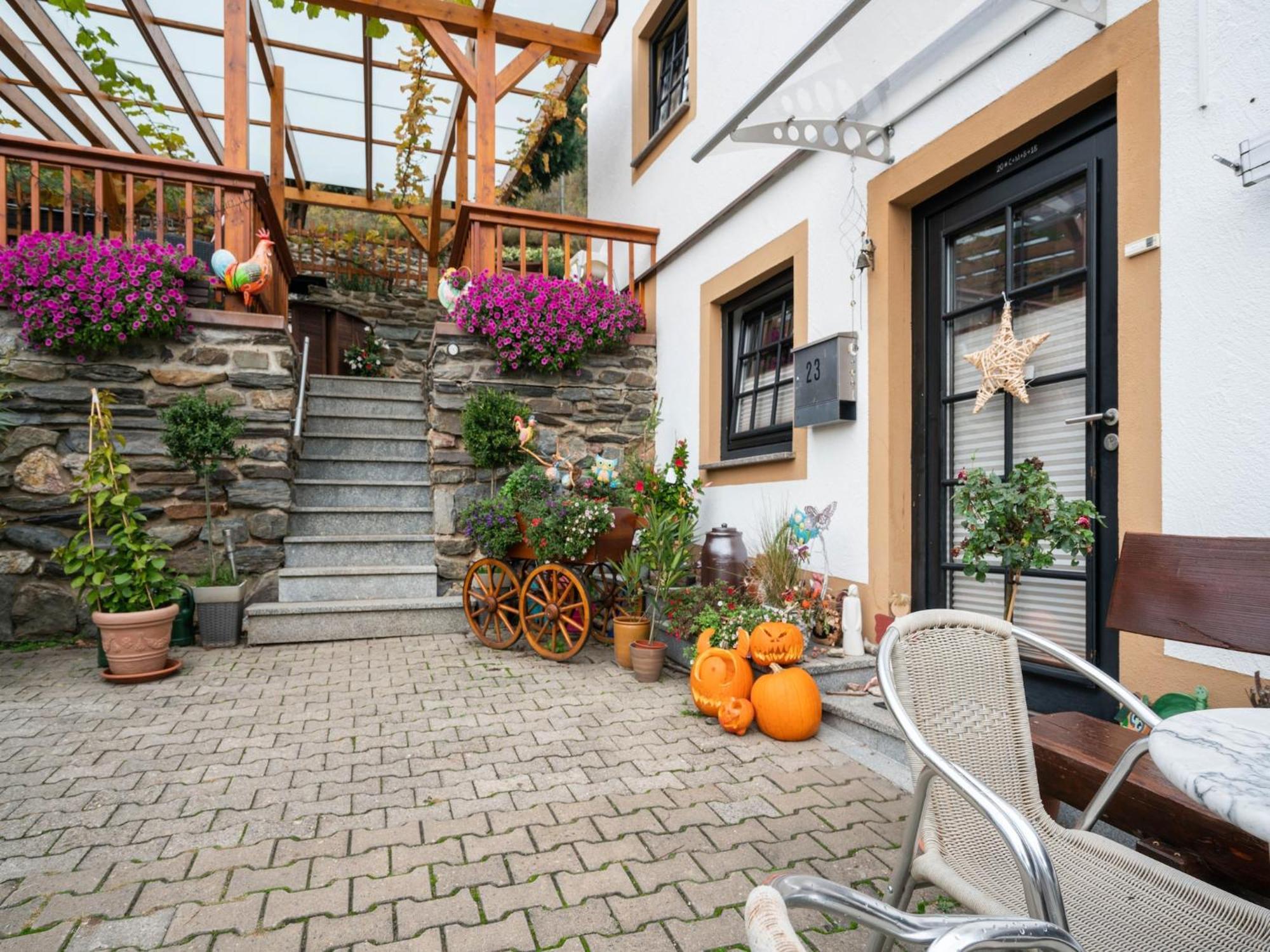 A Modern Apartment In The Hunsr Ck Region S Romantic Drohn Valley Merschbach Exteriör bild