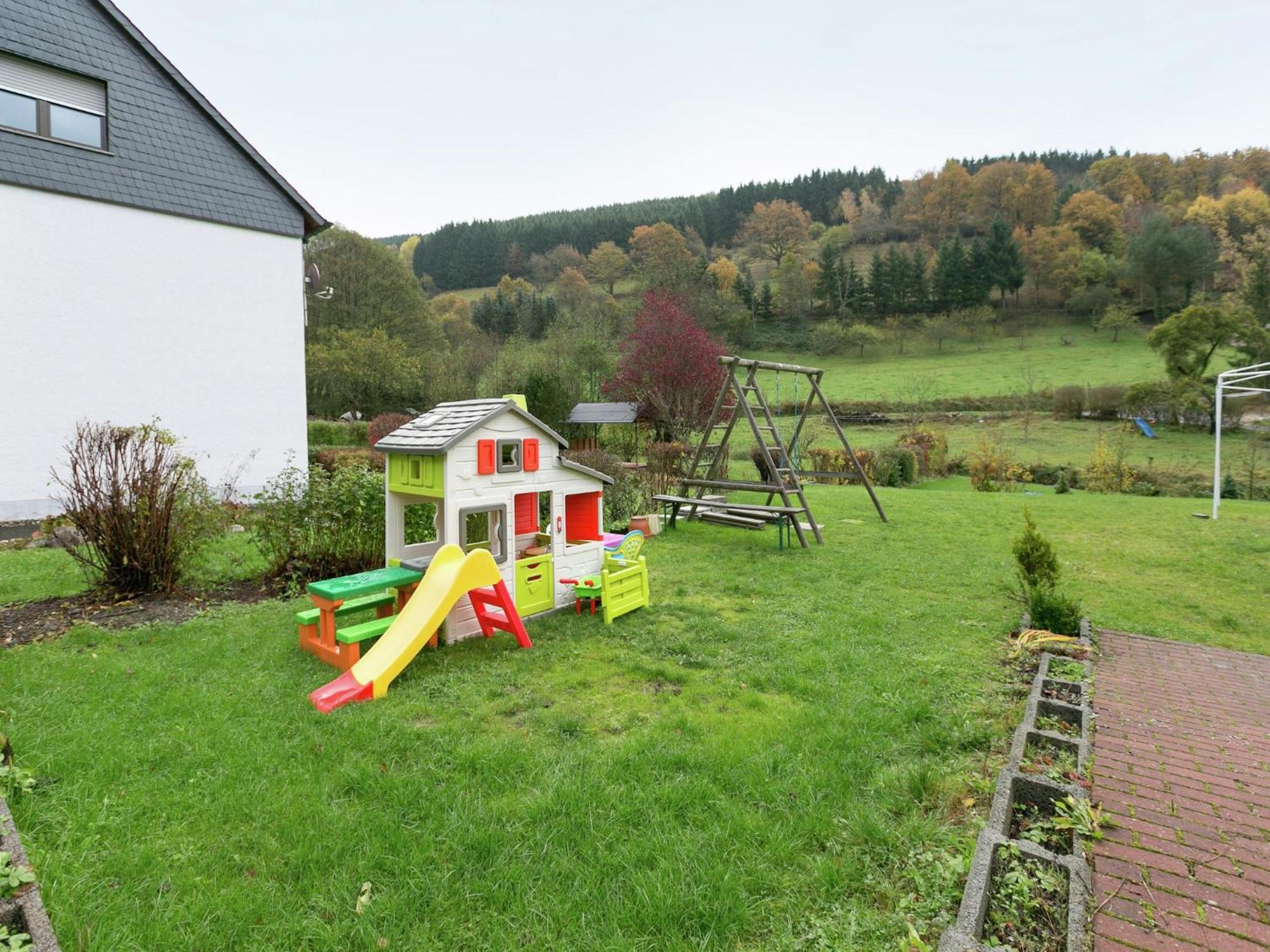 A Modern Apartment In The Hunsr Ck Region S Romantic Drohn Valley Merschbach Exteriör bild